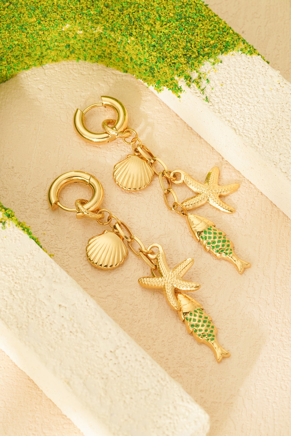 earrings sea world