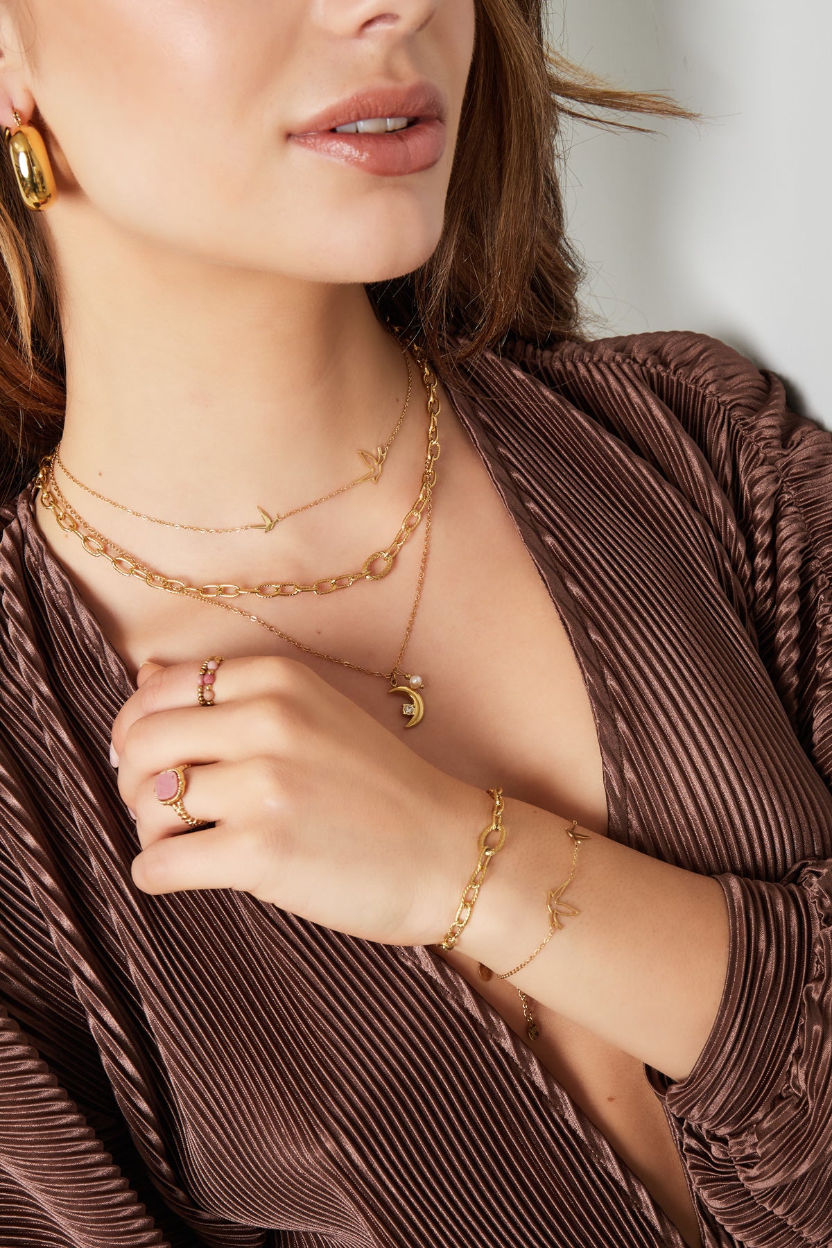 necklace bird