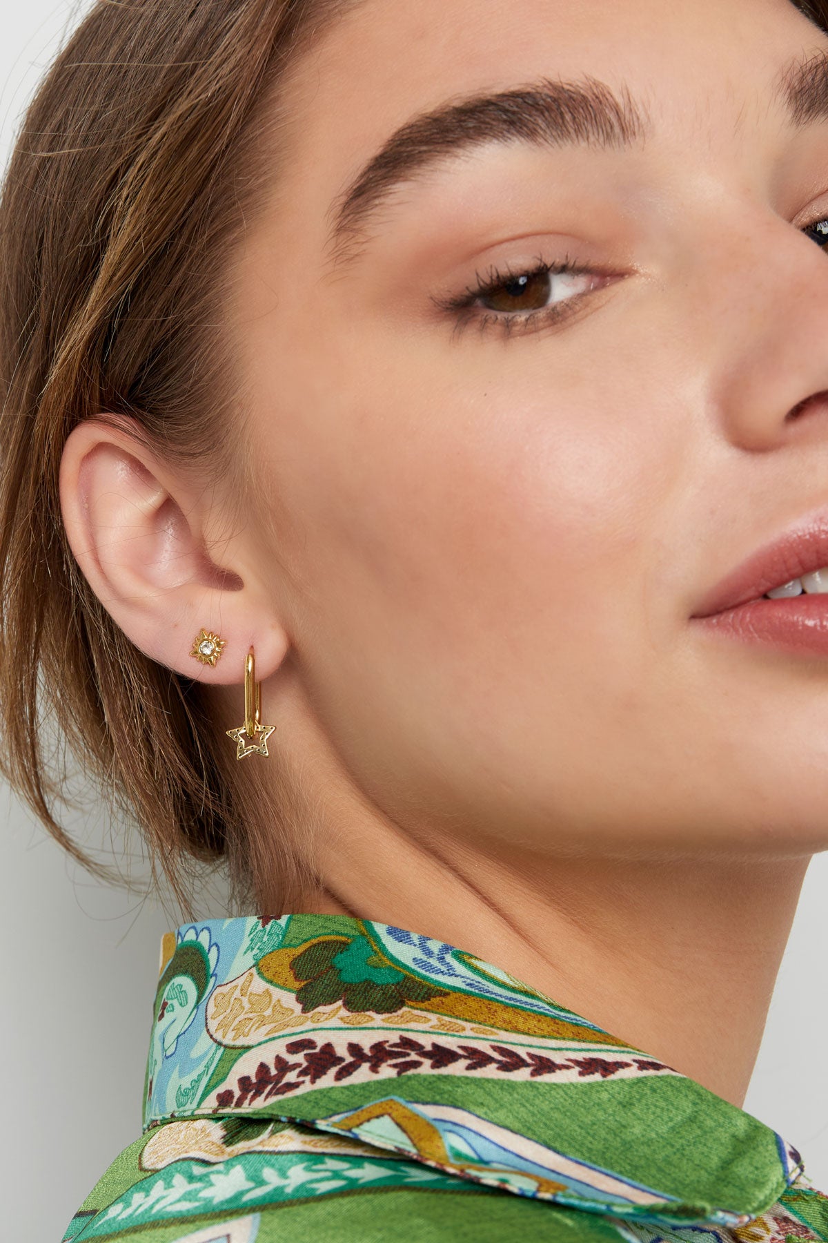 ear studs spark