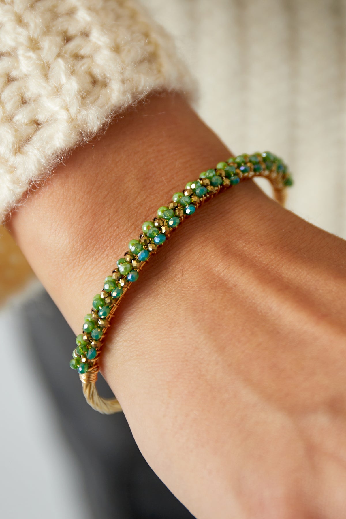 Bead fiesta bracelet - black & grey