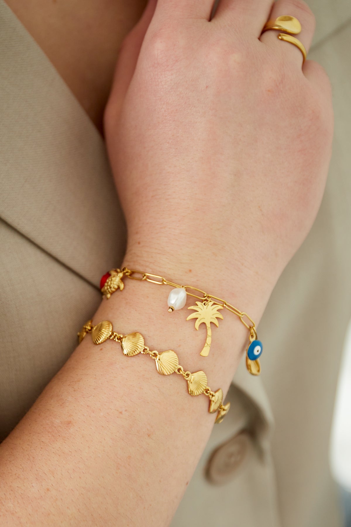 bracelet shell trio