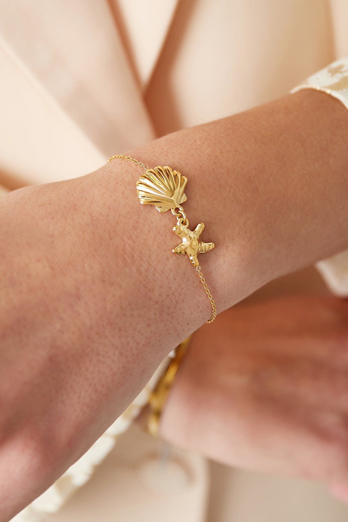 beach glow bracelet