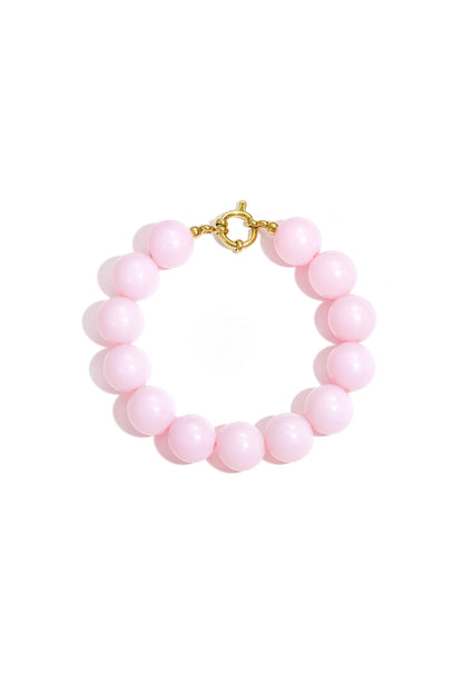 Bracelet with large beads and front closure