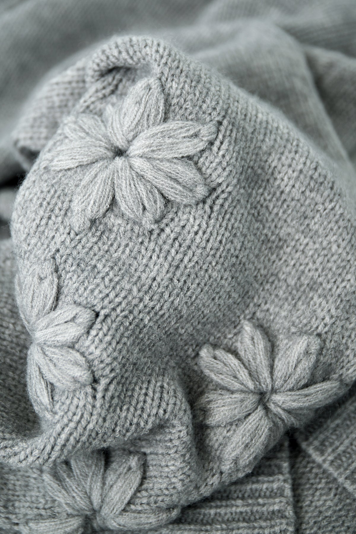 Knitted Wool Blend Women's Oversized Sweater Floral Applique