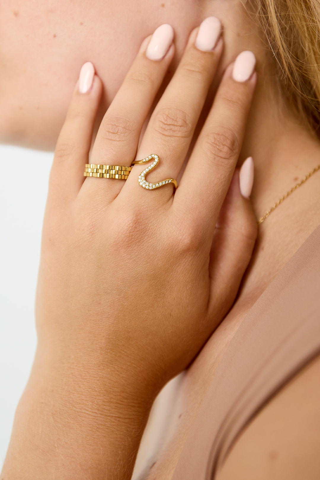 Statement-Ringe aus Edelstahl, schlichte Linien, schlichte Alltags-Serie, Damenschmuck