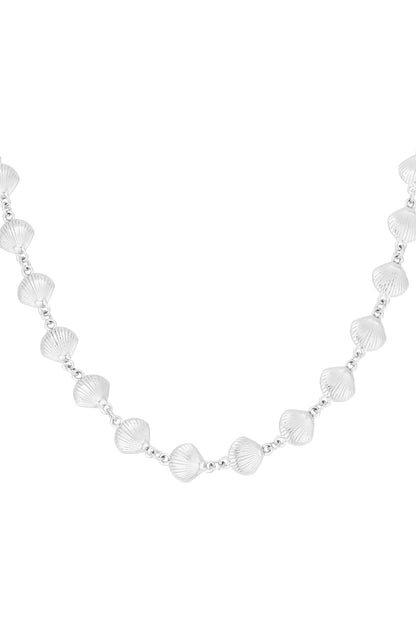 necklace shell trio