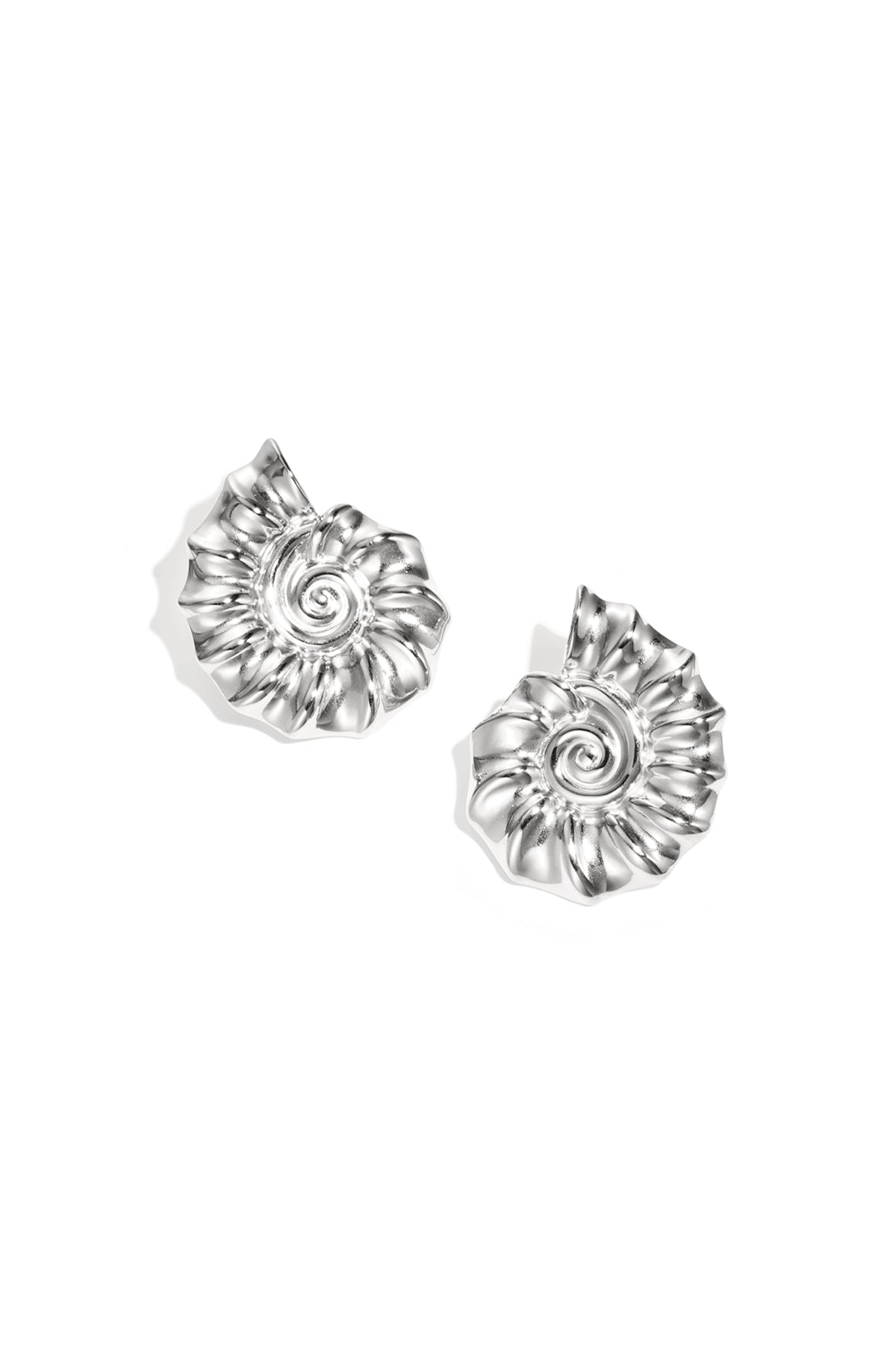 Statement-Ohrringe mit spiralförmiger Muschelform