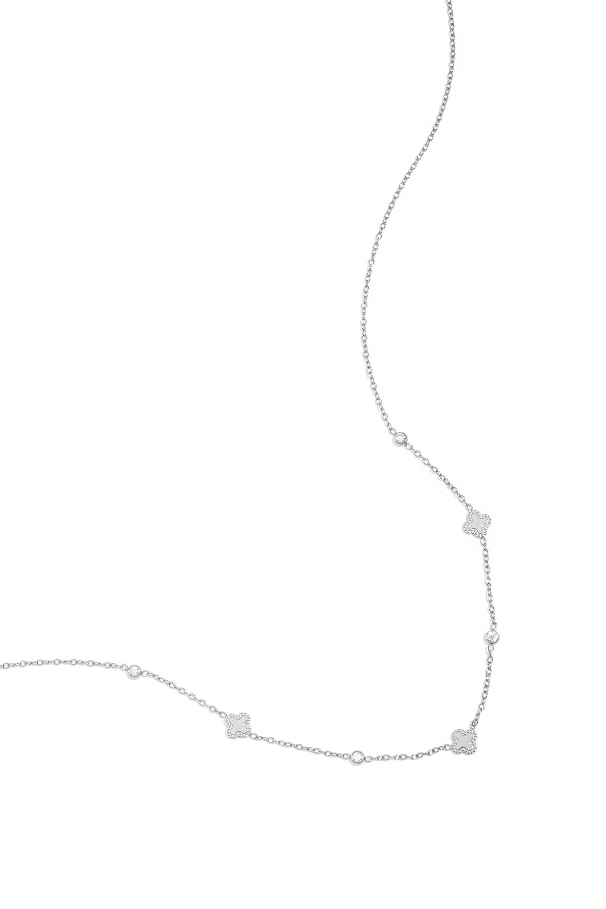 Halskette mit Kleeblättern und runden Zirkonia-Steinen