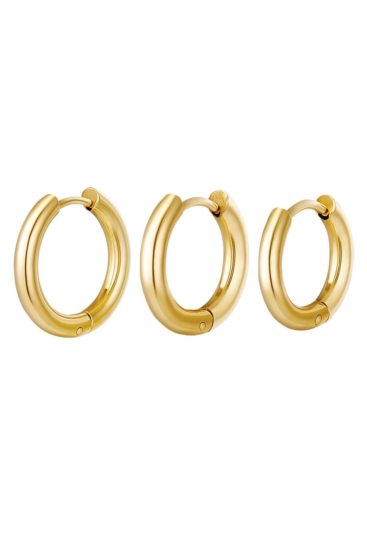 Hoop earrings set of 3