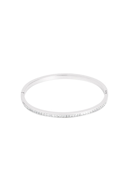 Sklavenarmband mit dünnen Steinen