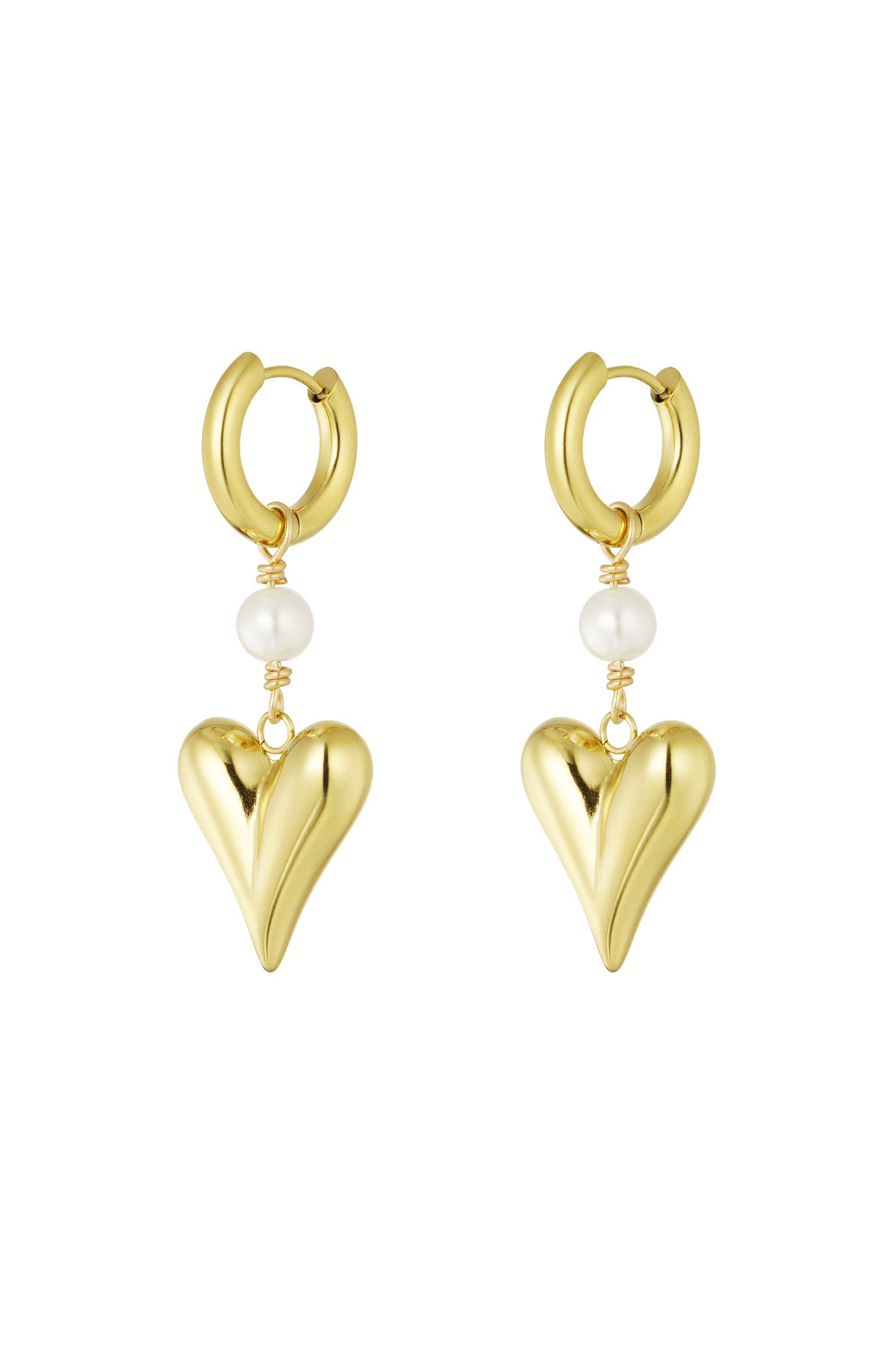 earring with pearl and heart pendant