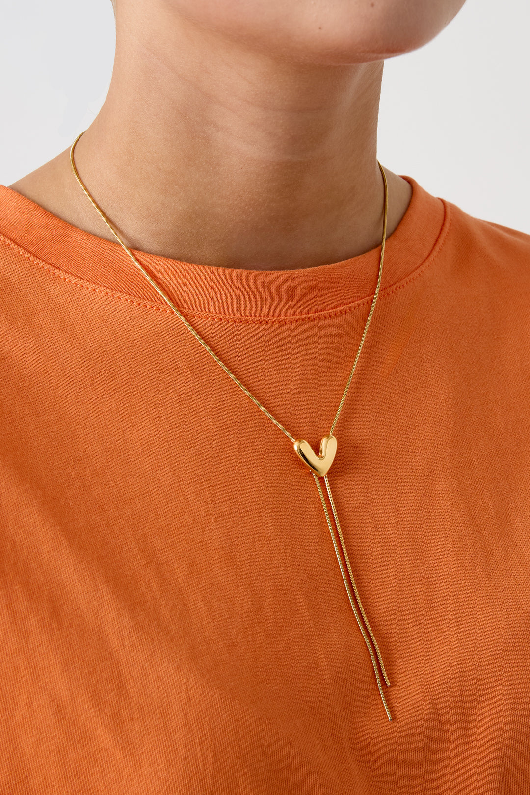 Halsketten mit Herzanhänger aus Edelstahl, lässige und schlichte Serie, Damenschmuck