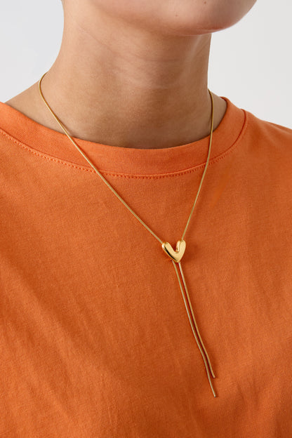 Halsketten mit Herzanhänger aus Edelstahl, lässige und schlichte Serie, Damenschmuck
