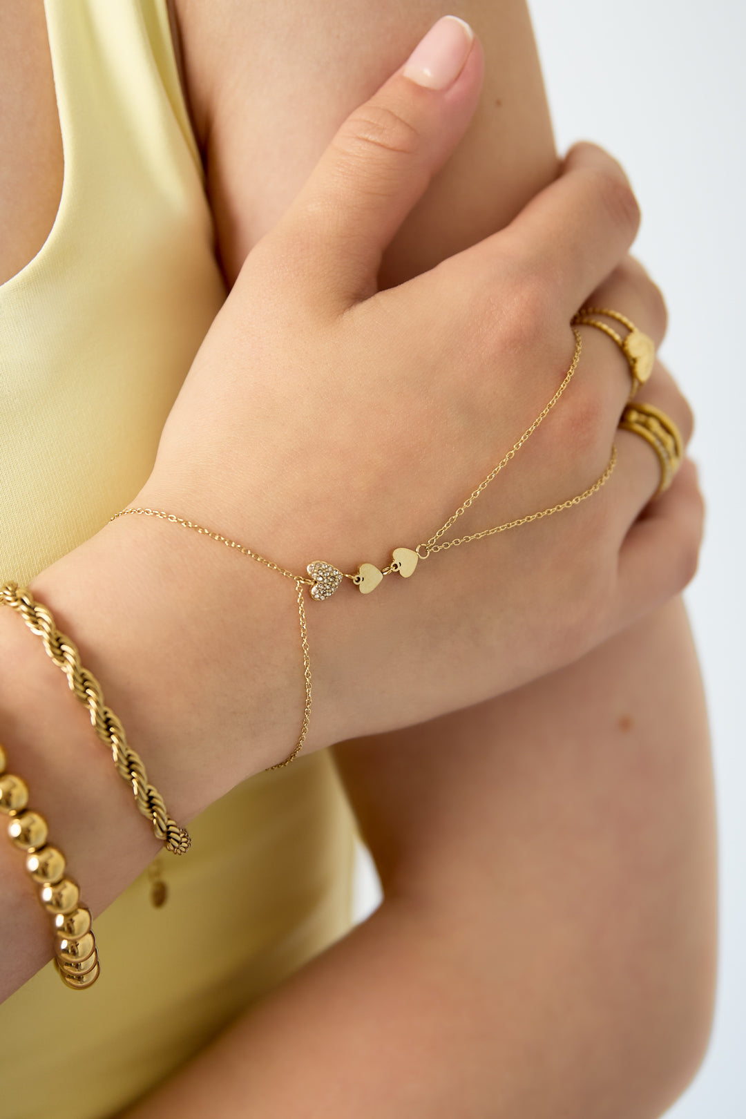 Handkette mit Herzen