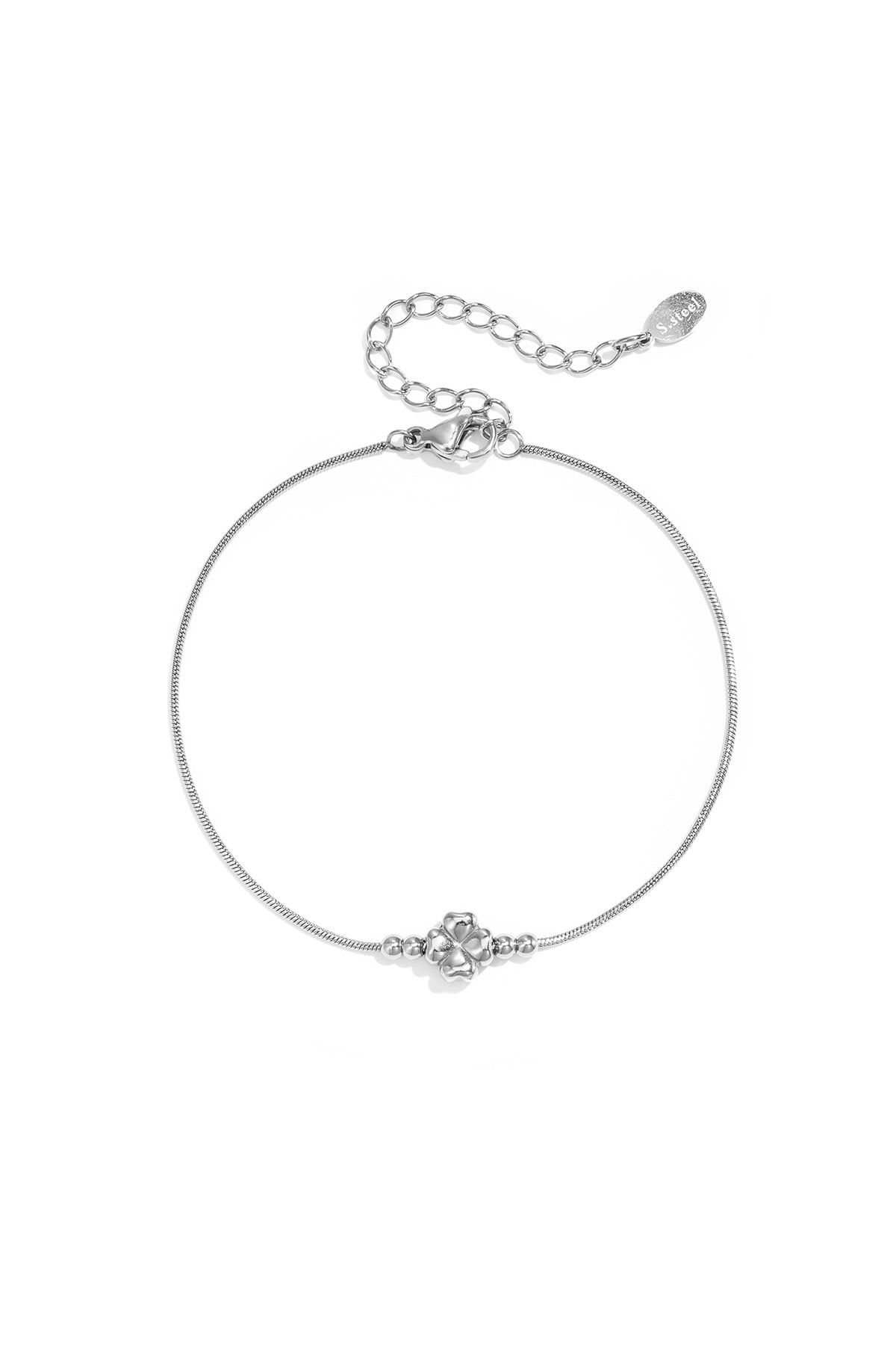Armband mit minimalistischem Kleeblatt und Perlen