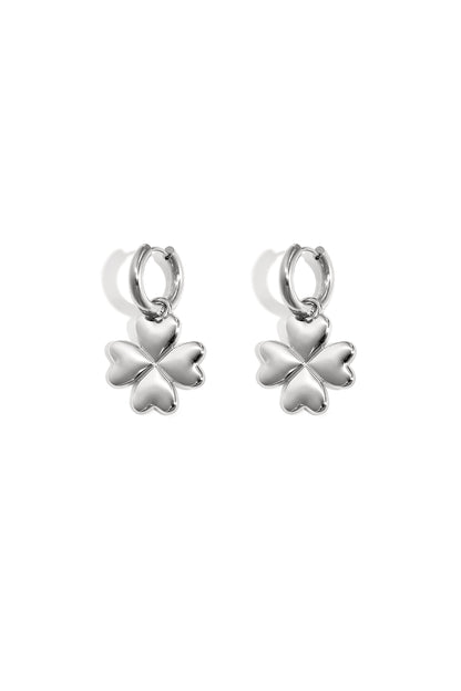 Earrings with clover charm