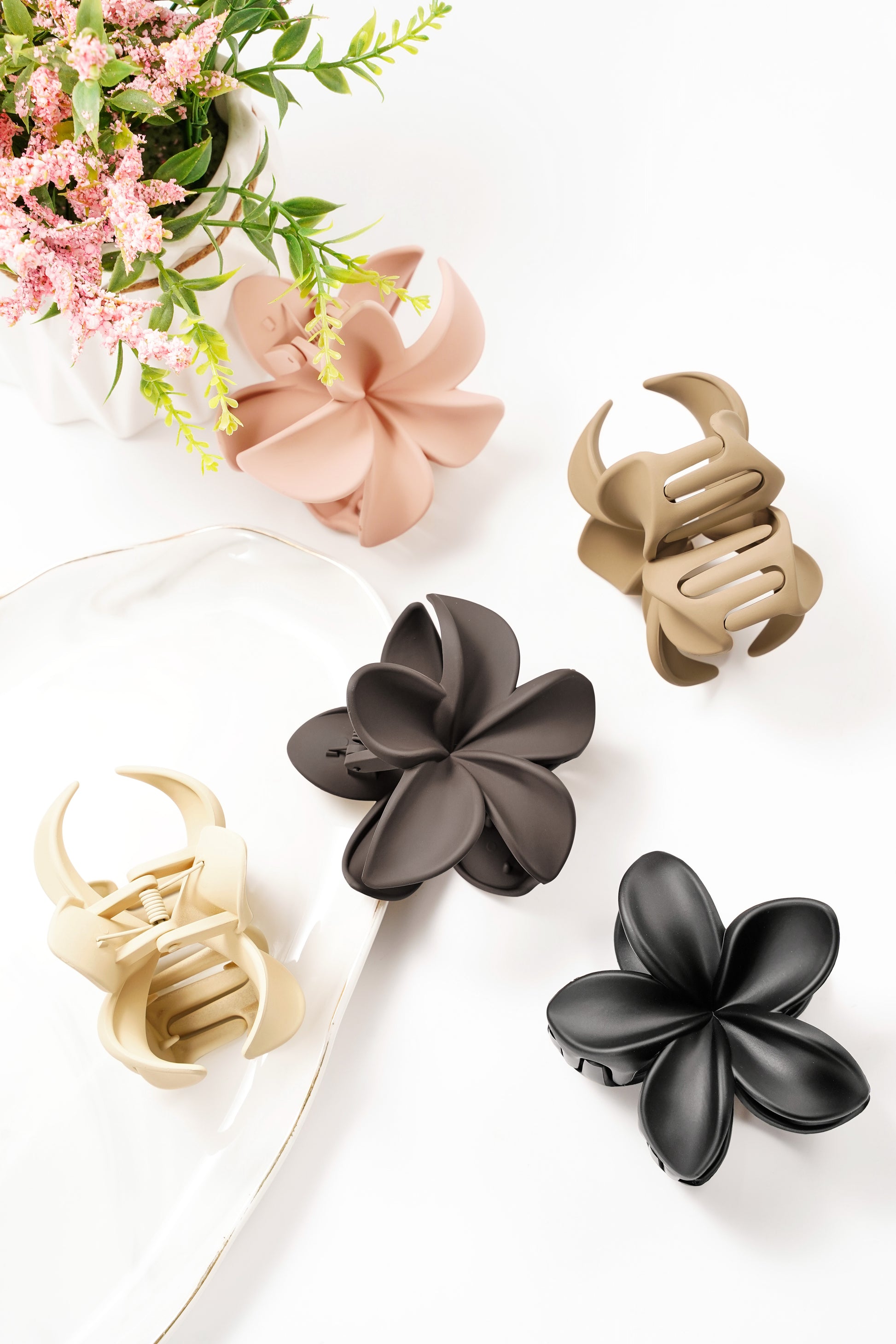 Hair clip flower - cream Plastic