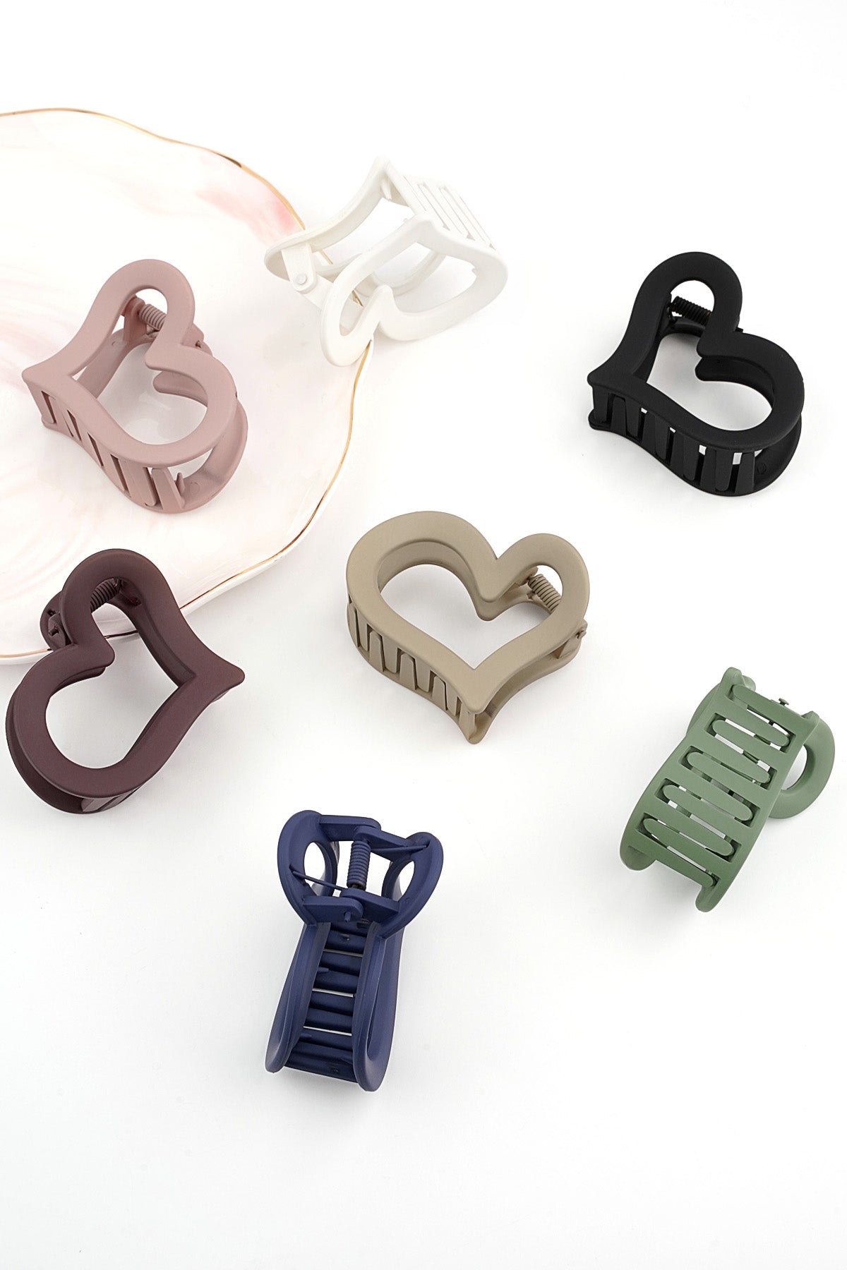Hair clip deformed heart matt