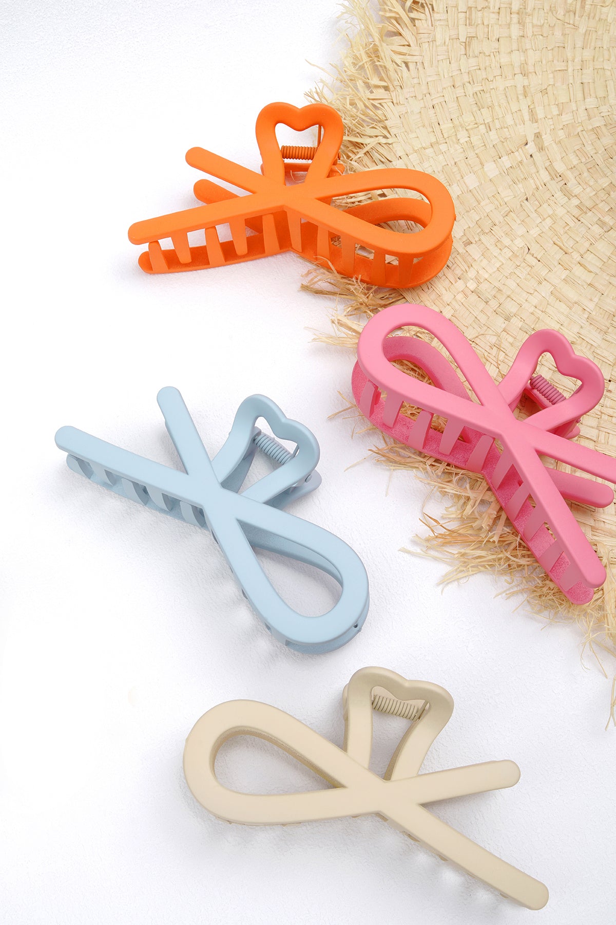 Hair clip curly must
