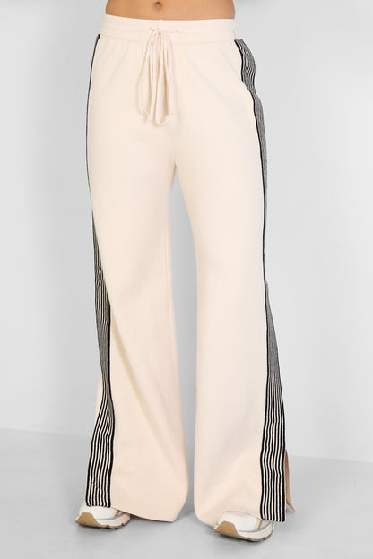Knitted trousers with stripes