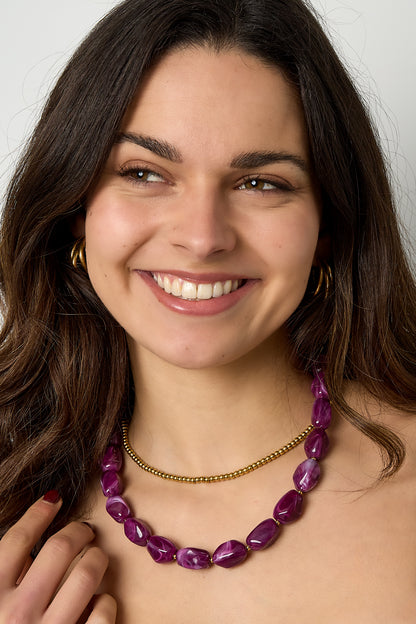 Necklace with organic beads