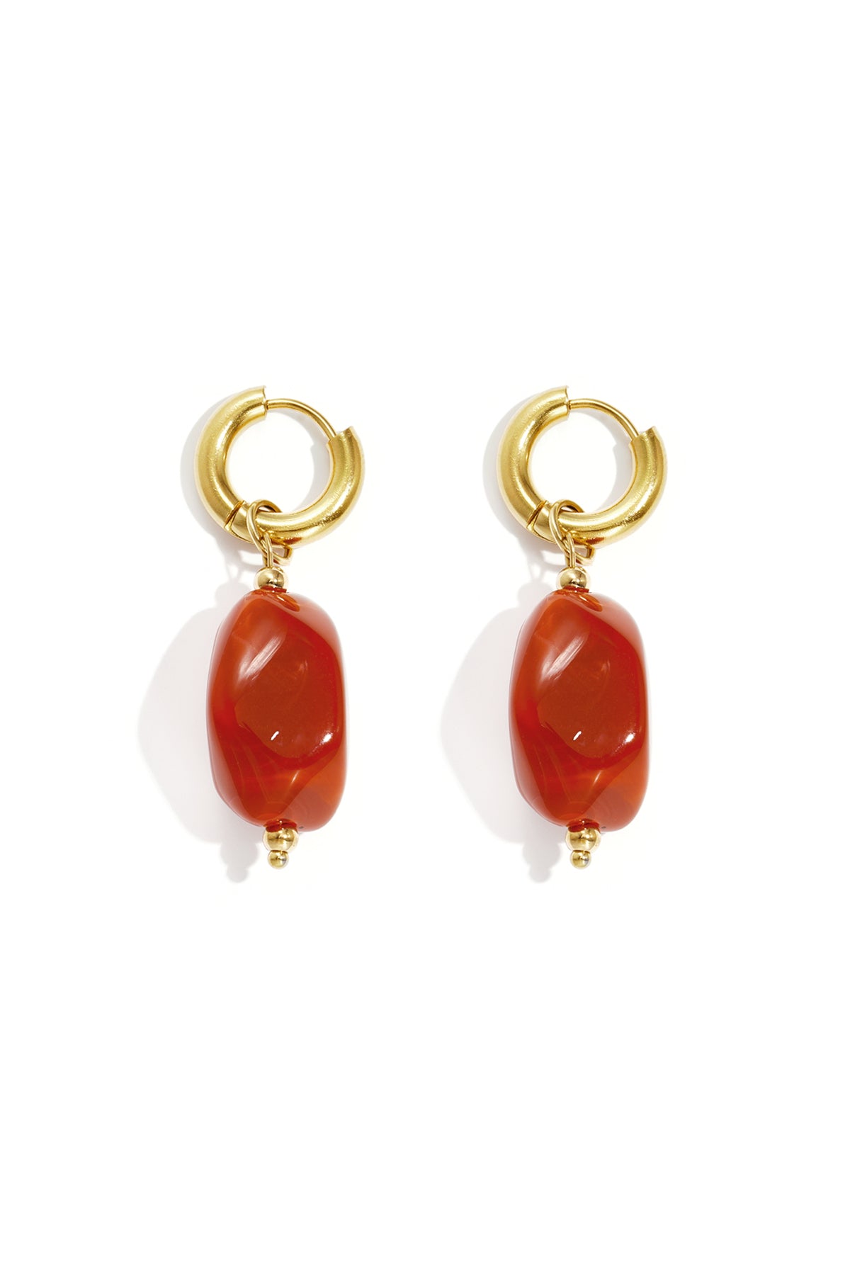Earrings with organic beads