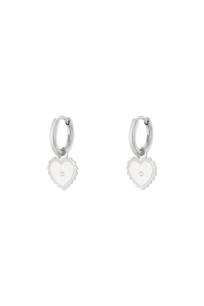 Mini dot heart earrings