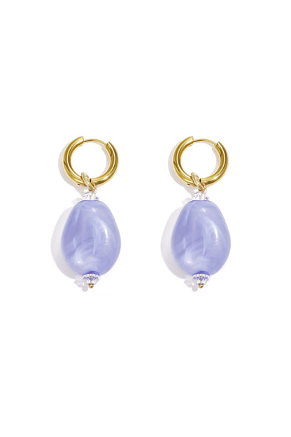 Earrings with asymmetrical bead