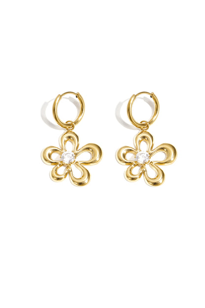 Earrings with coral-shaped flower and stone detail