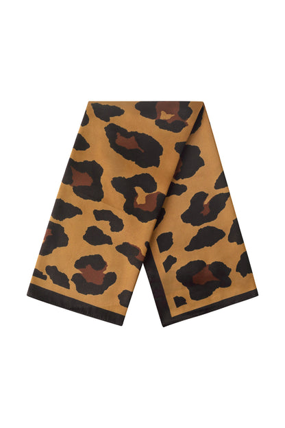 Leo scarf