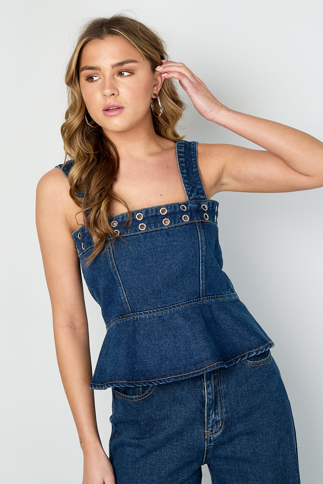 Statement-Jeanstop mit Ösen
